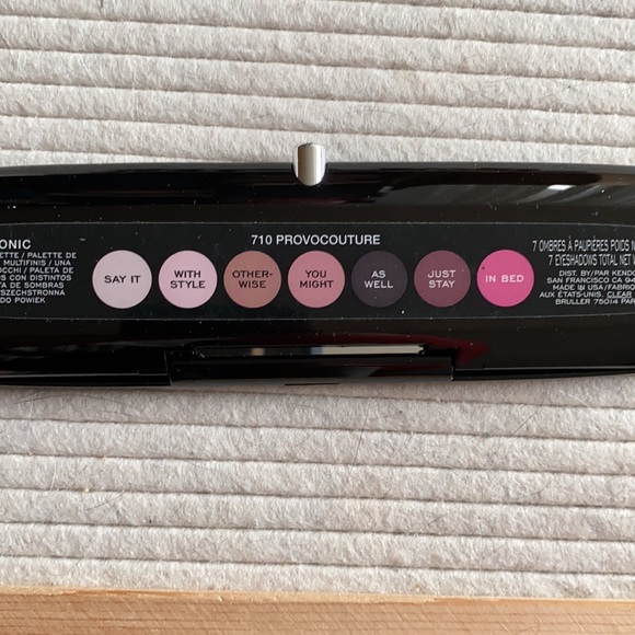 Marc Jacobs The Provocature eyeshadow palette - Picture 3 of 3